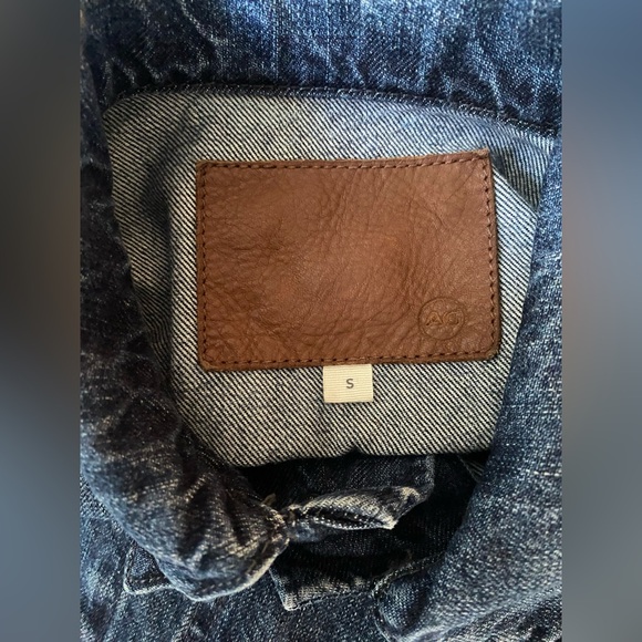 AG Robyn Jean Jacket Medium Wash 100% cotton Classic Style SZ S Small Pockets - Picture 8 of 10